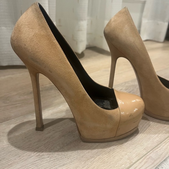 Yves Saint Laurent Tribtoo Suede and Patent Leather heal - Picture 2 of 12
